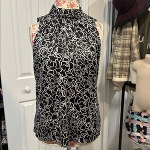 White House Black Market Black and White Floral Blouse